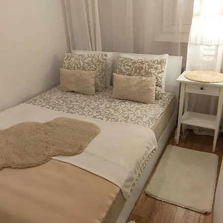 Fervor Jp No 1 Apartment Warsaw